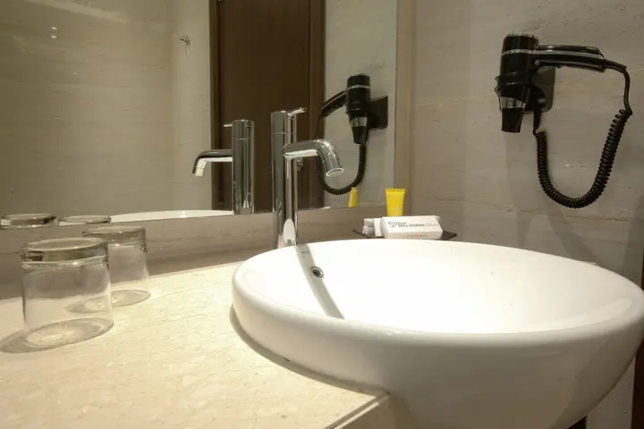 Тангеранг: Grand Soll Marina Hotel