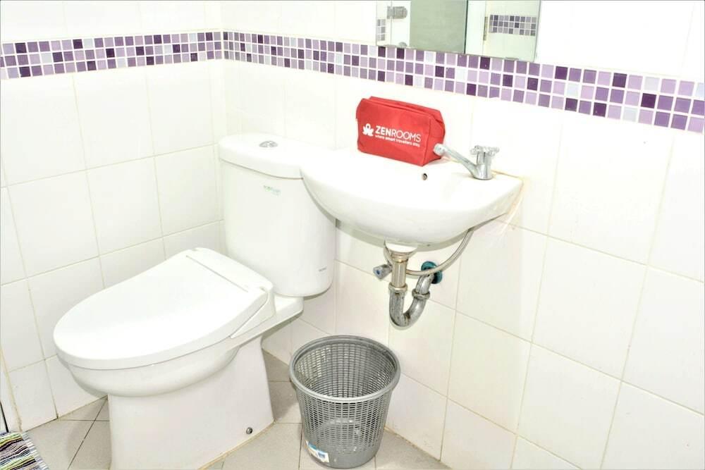 Джакарта: ZEN Rooms Basic Pegangsaan Kelapa Gading