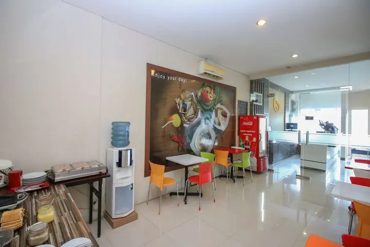Амбон: Airy Batu Meja Sirimau 12 Ambon