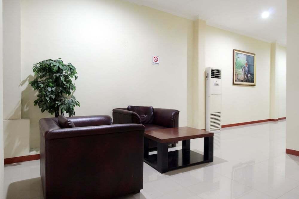 Airy Alun Alun Bojonegoro Trunojoyo 2 — фото 2