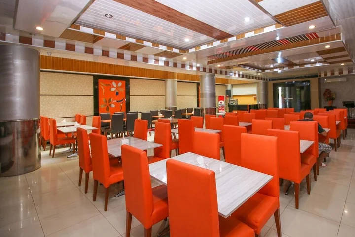 Амбон: Airy Uritetu Jan Paays 16 Ambon