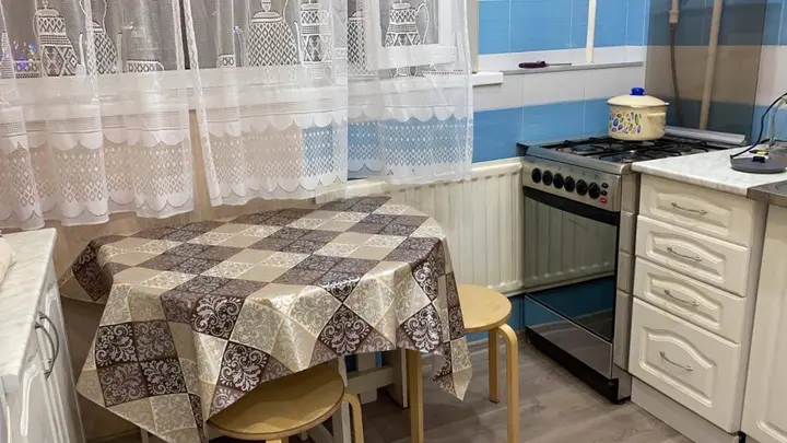Новый Уренгой: Апартаменты "МИР" пр-кт Ленинградский, д. 11