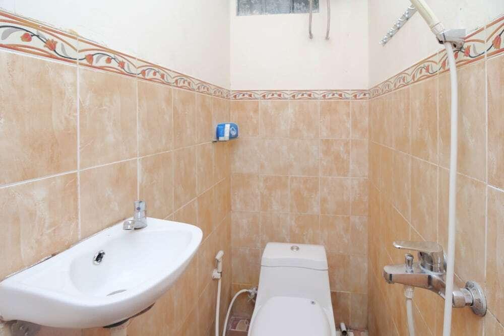 Семаранг: Airy Gombel Bukit Sari Raya 1 Semarang