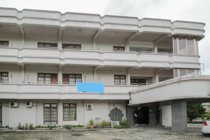 Палангкарая: Airy Ahmad Yani Irian 2 Palangkaraya