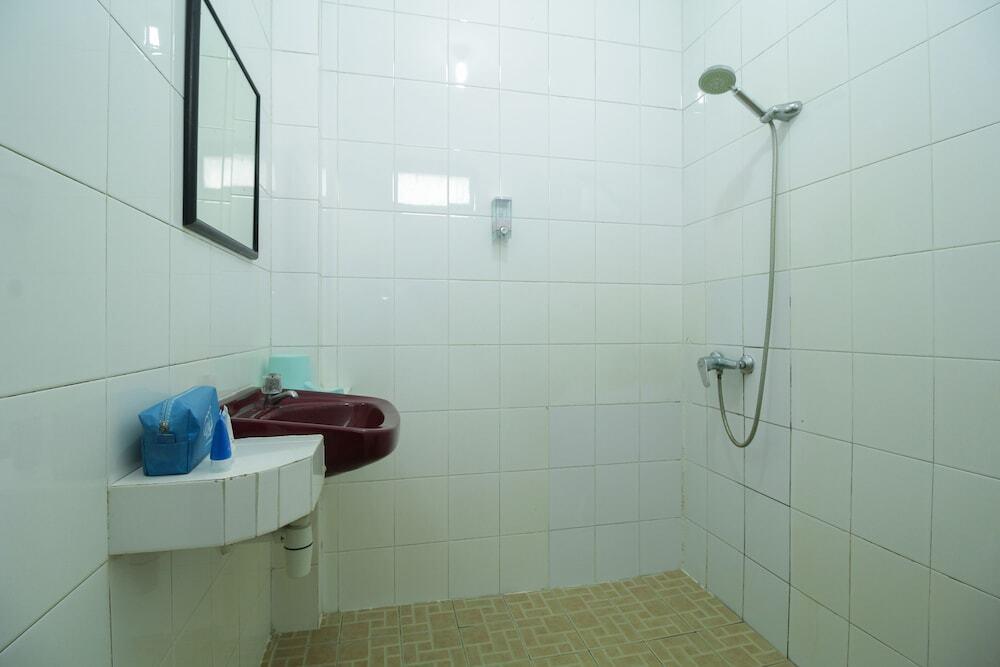 Палангкарая: Airy Ahmad Yani Irian 2 Palangkaraya