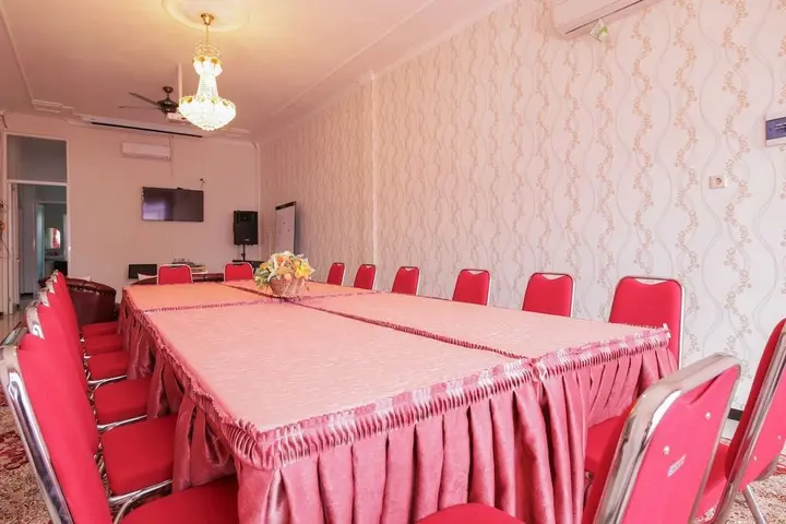 Маланг: Airy Syariah Blimbing De Panorama Square Kavling C2 Malang