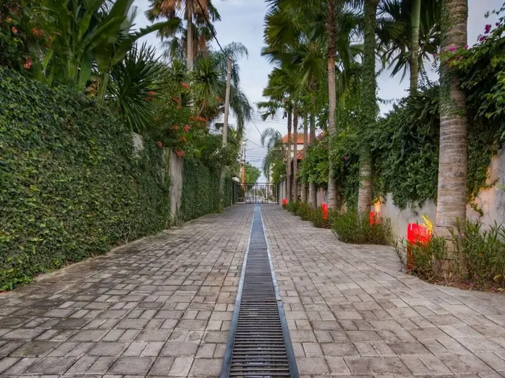 Чангу: Villa Desa Roro Estate by Villa Finder
