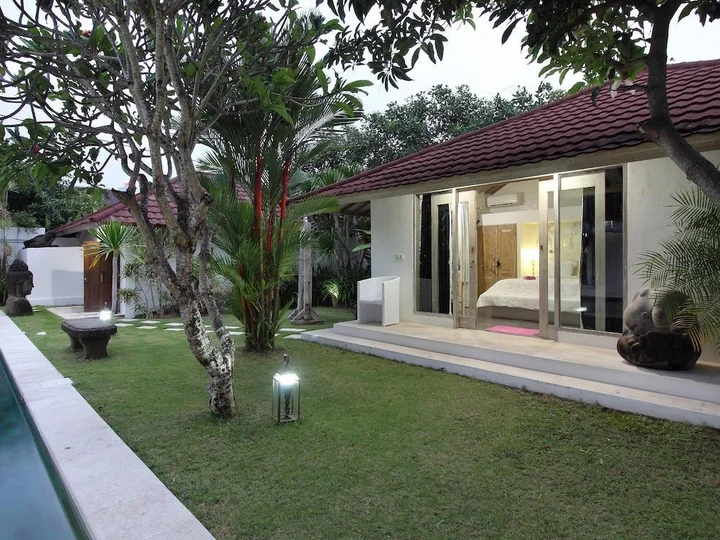 Кута: Villa Putih Seminyak