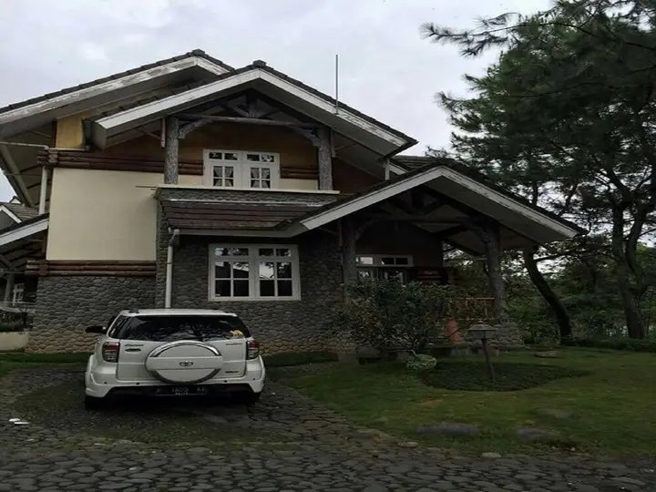 Чипанас: Villa Kota Bunga Azalea