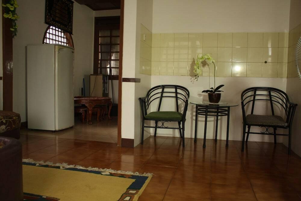 Чипанас: Villa Kota Bunga Widuri