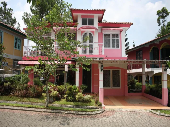 Чипанас: Villa Kota Bunga Aster