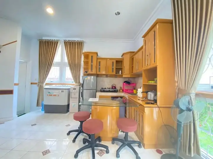 Чипанас: Villa Kota Bunga Aster