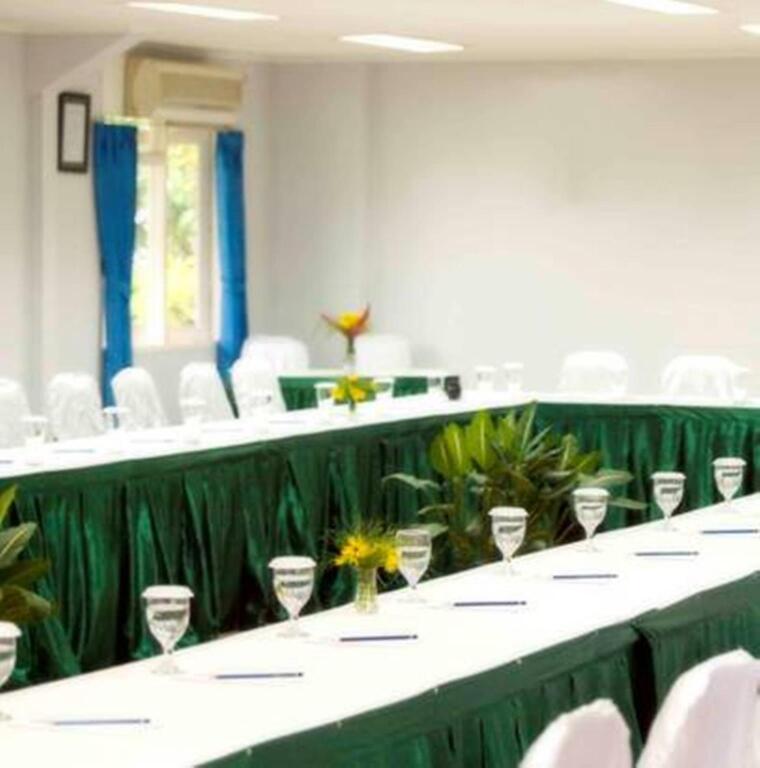 Чипанас: Villa Puncak Resort