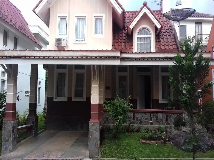 Чипанас: Villa Kota Bunga Allamanda