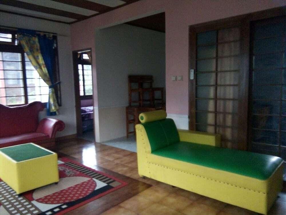 Чипанас: Villa Kota Bunga Seruni