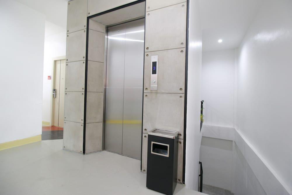 Пеканбару: Airy Bandara Sultan Syarif Kasim II Kaharudin Nasution Pekanbaru