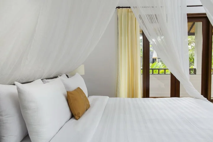 Керобокан: Ivory Villa