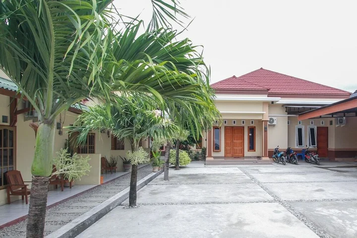 Палу: Airy Eco Tatura Zebra Raya 45 Palu
