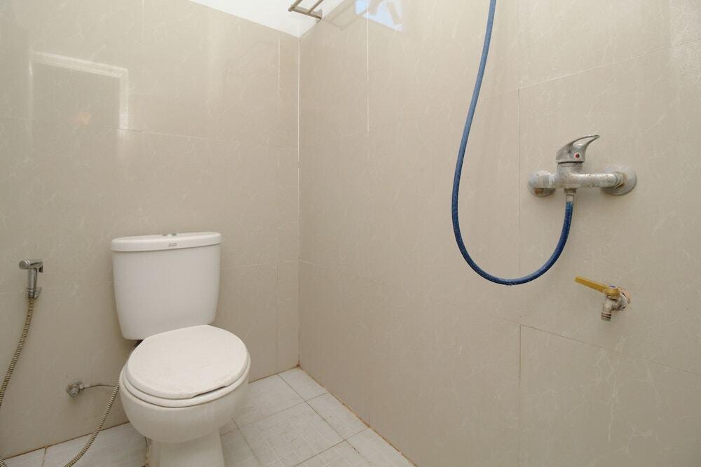 Сукохарджо: Airy Eco Syariah UNS Palur Panjar Rejo Solo