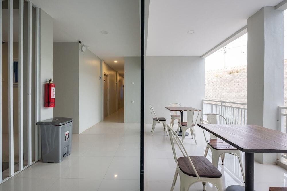 Тангеранг: Airy Eco Syariah Tanah Tinggi Daan Mogot Raya KM 23 Tangerang