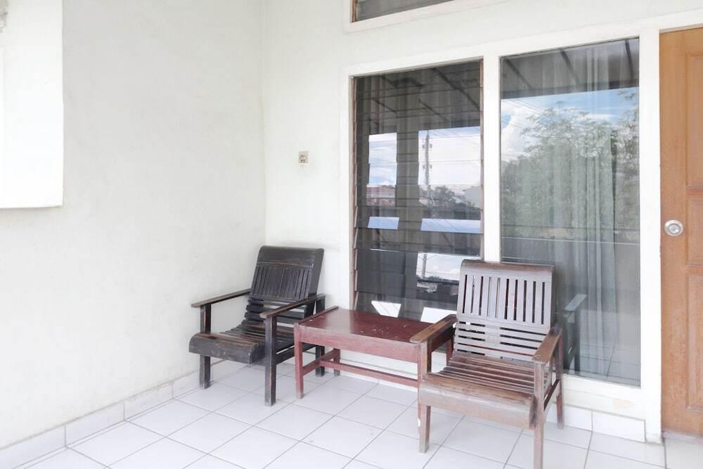Палу: Airy Pattimura 30 Palu