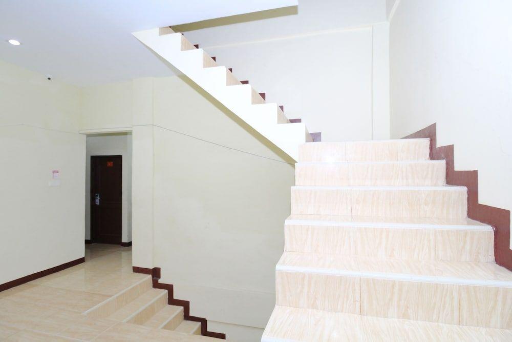 Медан: Airy Japaris Medan Area Rahmadsyah 293