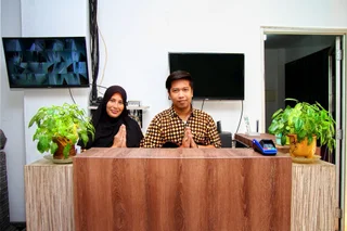 Тангеранг: Hotel Syariah Mama Kutajaya Pasar Kemis