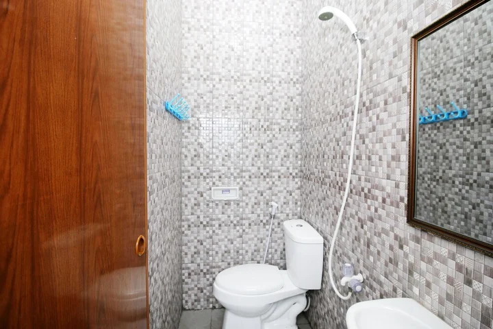 Тангеранг: Hotel Syariah Mama Kutajaya Pasar Kemis