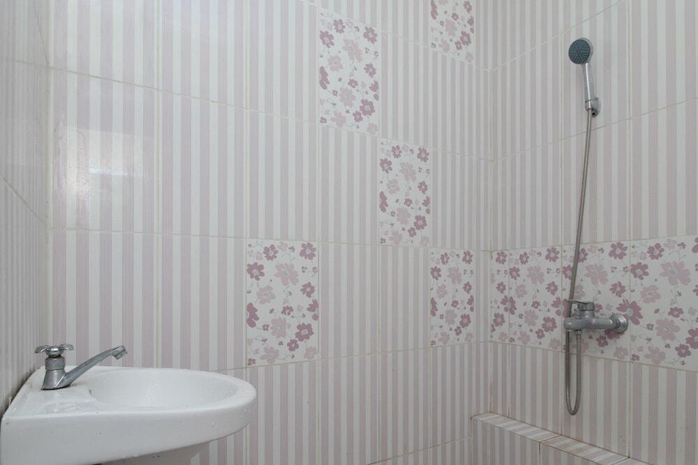 Суракарта: Airy Eco Sumber Pleret Raya Solo