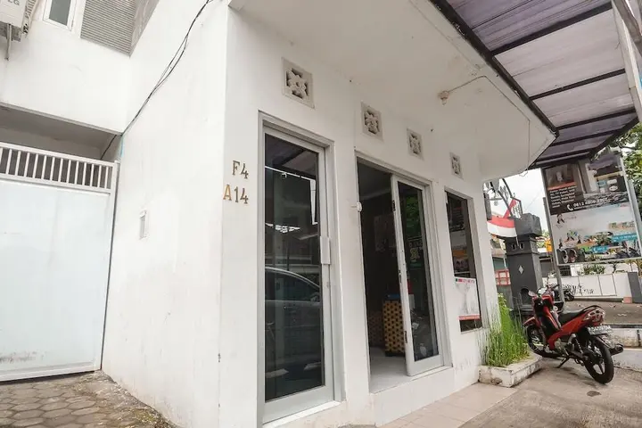 Маланг: Airy Eco Syariah Sawojajar Danau Tondano Raya F4 Malang