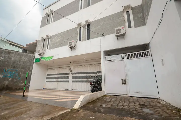 Маланг: Airy Eco Syariah Sawojajar Danau Tondano Raya F4 Malang