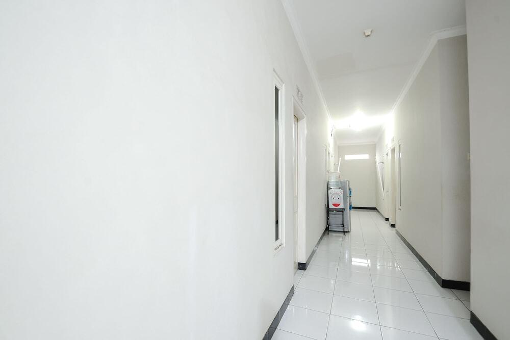 Маланг: Airy Eco Syariah Sawojajar Danau Tondano Raya F4 Malang