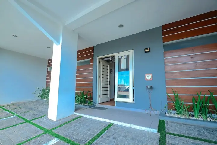 Суракарта: Airy Sumber Pajajaran Utara Satu 44 Solo