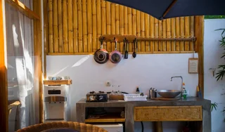 Гили Аир: The Bambu Huts