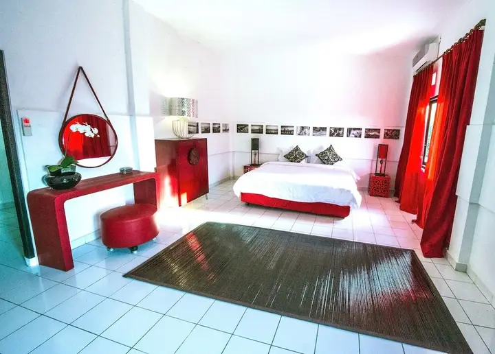 Black and Red Oberoi Villa — фото 2