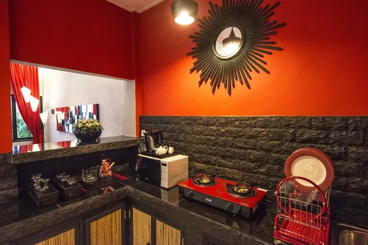 Кута: Black and Red Oberoi Villa