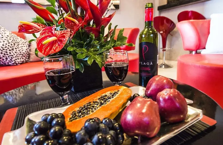 Кута: Black and Red Oberoi Villa