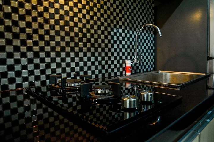 Тангеранг: Simply Studio Room at Grand Serpong Apartment By Travelio