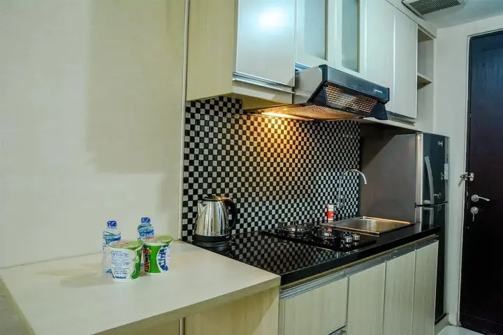 Тангеранг: Simply Studio Room at Grand Serpong Apartment By Travelio