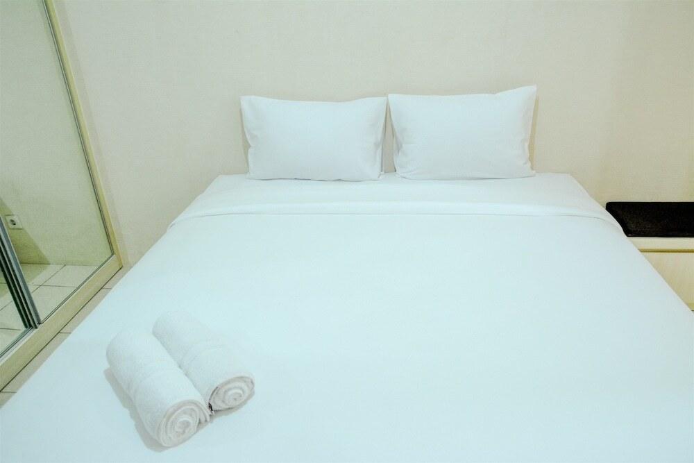 Тангеранг: Simply Studio Room at Grand Serpong Apartment By Travelio