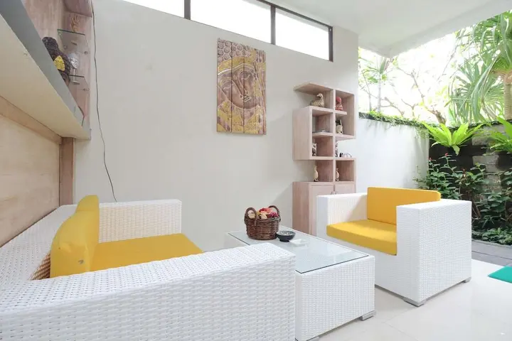 Санур Кайя: Airy Sanur Bypass Ngurah Rai Gang Merpati 7B Bali