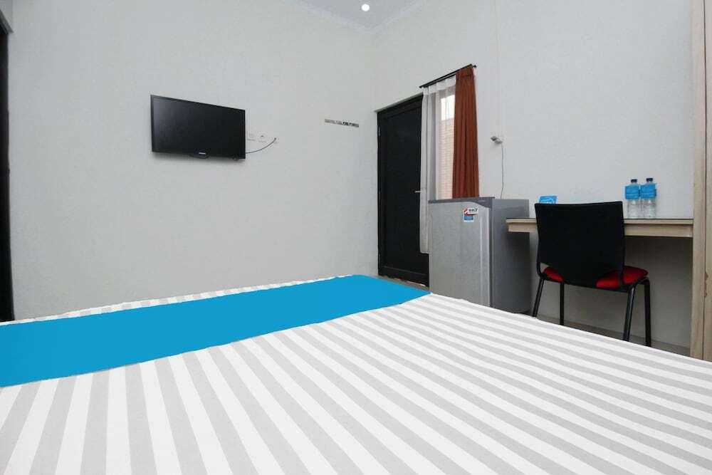 Депок: Airy Condongcatur Sukoharjo Gang Cerry 128 C Yogyakarta