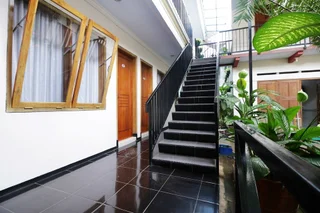 Маланг: Airy Syariah Klojen Buring 9 Malang