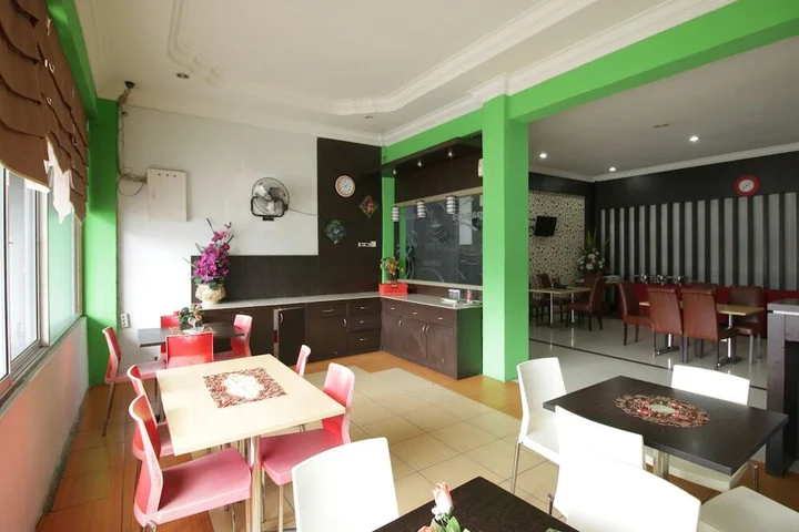 Пеканбару: Airy Sumahilang Sisingamangaraja 10 Pekanbaru