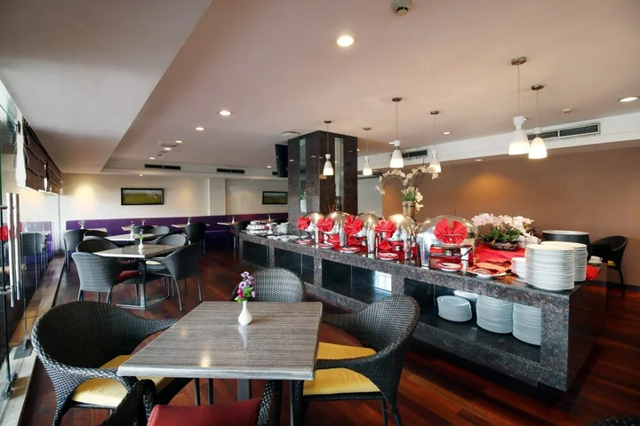 Пеканбару: Airy Sumahilang Sisingamangaraja 10 Pekanbaru