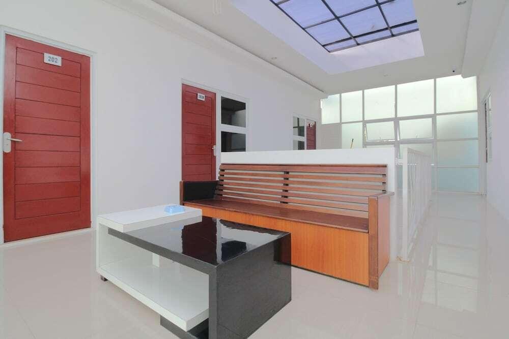 Семаранг: Airy Bandara Ahmad Yani WR Supratman 388 Semarang
