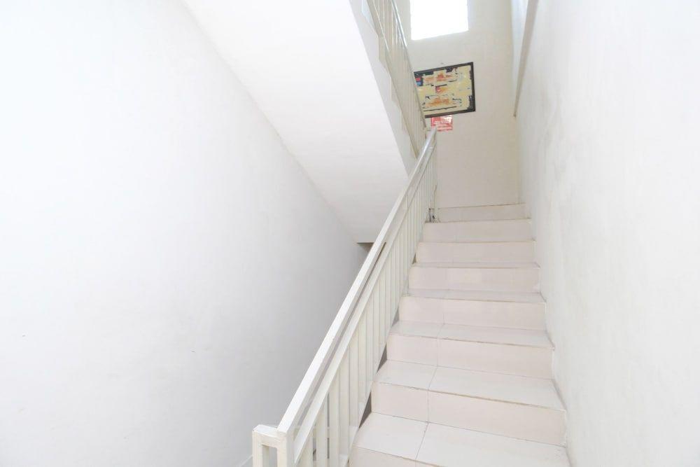 Семаранг: Airy Banyumanik Ngesrep Timur Satu 178 Semarang