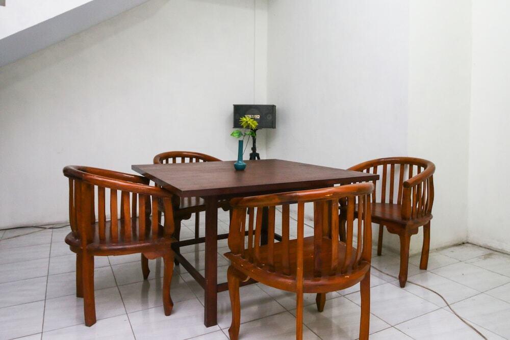 Маланг: Airy Singosari Raya Mondoroko 1 Malang
