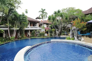 Каликбукбук: Airy Buleleng Laviana Kalibukbuk Singaraja Bali