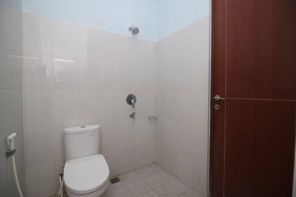 Суракарта: Airy Terminal Tirtonadi Setiabudi 45 Solo